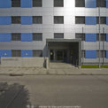 Eingangssituation. Mehr als 3.700 m² Nutzfläche stehen nach der Grundinstandsetzung auf 4 Etagen für die Bundespolizei zur Verfügung. © 2011 Betrieb für Bau und Liegenschaften Mecklenburg-Vorpommern
