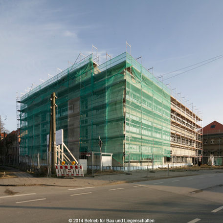 Blick von der Loitzer Straße auf den zukünftigen Neubau. © 2014 Betrieb für Bau und Liegenschaften Mecklenburg-Vorpommern