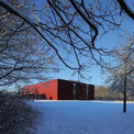 Das neue Laborgebäude im Schnee. © 2014 Betrieb für Bau und Liegenschaften Mecklenburg-Vorpommern