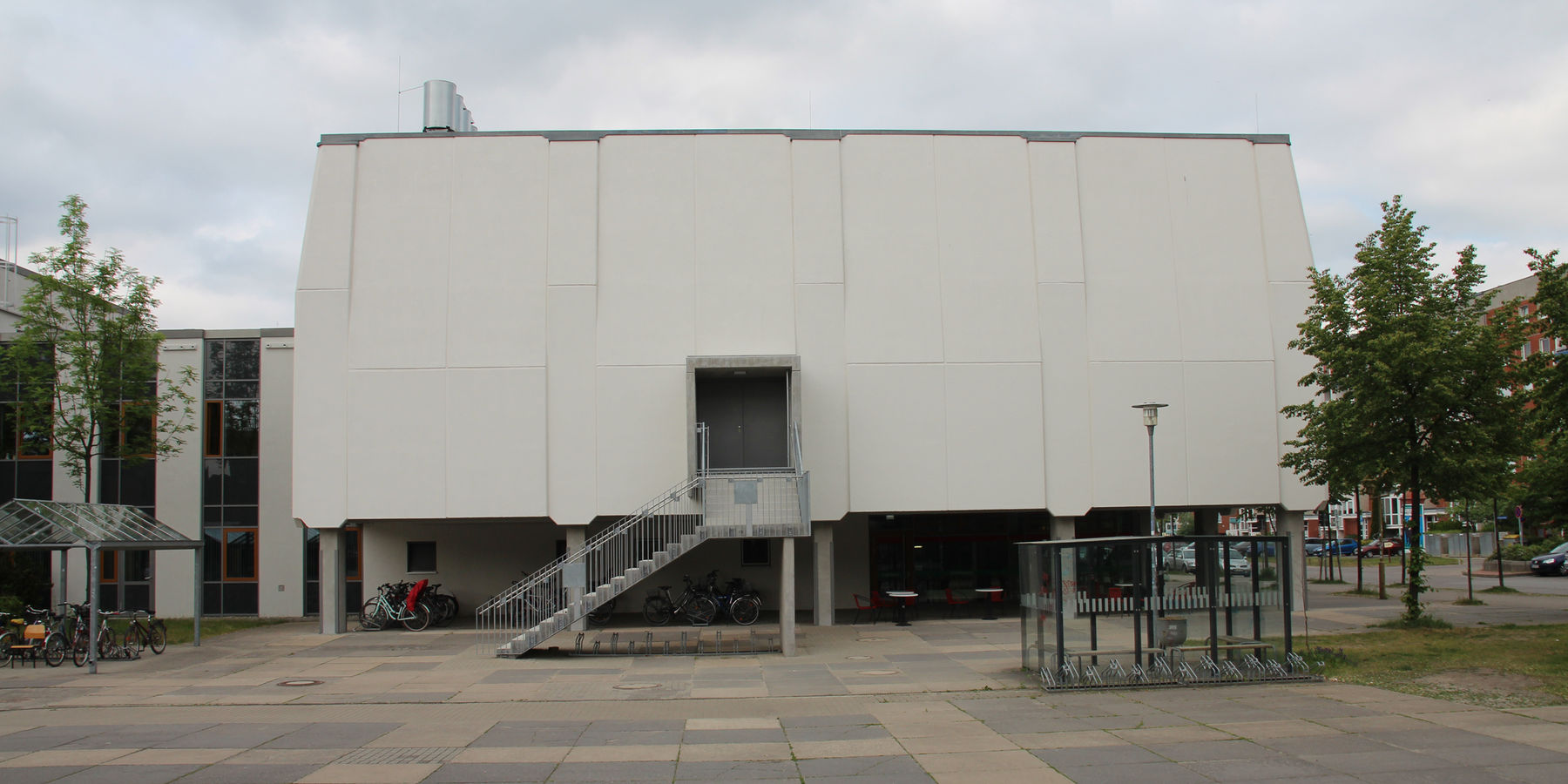 Die neu errichtete Fluchttreppe aus dem großen Hörsaal. © 2016 Betrieb für Bau und Liegenschaften Mecklenburg-Vorpommern