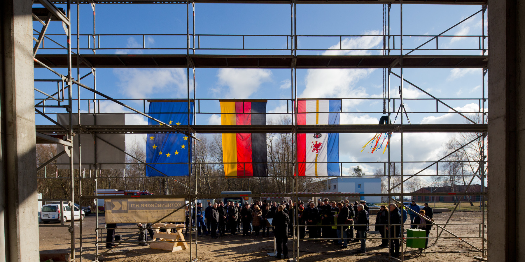 Flagge zeigen. Der BBL M-V setzt bauliche Investitionen und Förderungen von EU, Bund, und Land M-V: um. © 2018 Betrieb für Bau und Liegenschaften Mecklenburg-Vorpommern