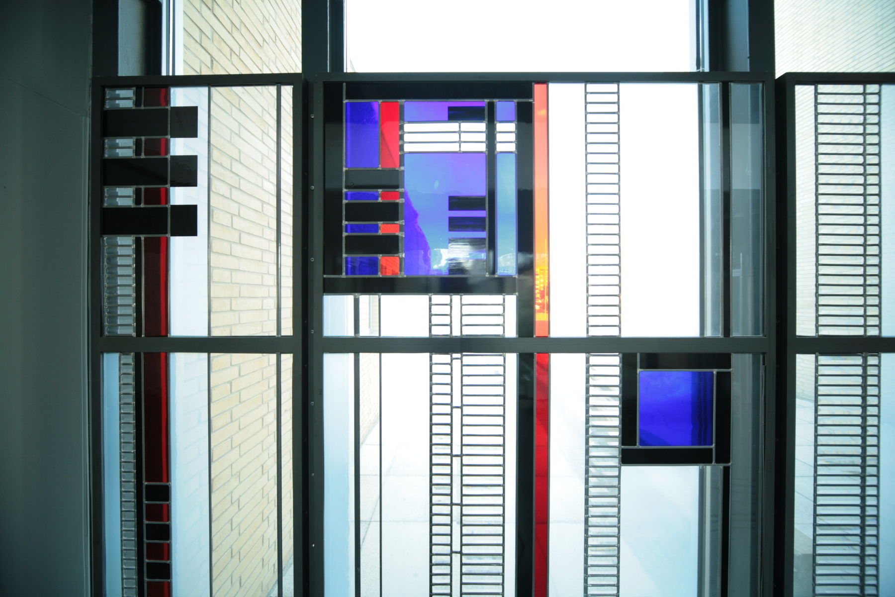 Detail einer kunstvollen Fensterverglasung im Haus 2 © 2009 Betrieb für Bau und Liegenschaften Mecklenburg-Vorpommern