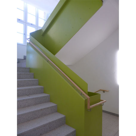 Treppenraum ins Obergeschoss, in denen auch Speiseräume untergebracht sind © 2018 Betrieb für Bau und Liegenschaften Mecklenburg-Vorpommern