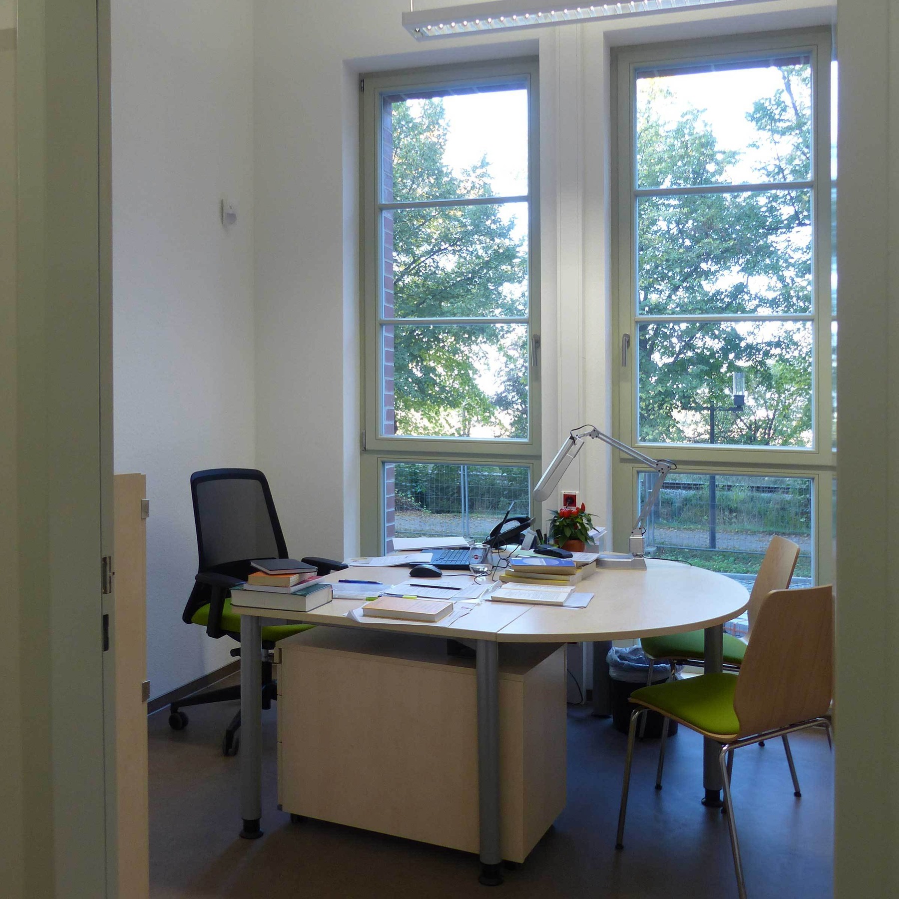 Büroraum im Erdgeschoss © 2018 Betrieb für Bau und Liegenschaften Mecklenburg-Vorpommern