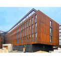 Blick auf die abgerüstete Fassade des Gerichtsgebäudes © 2021 buttler architekten GmbH