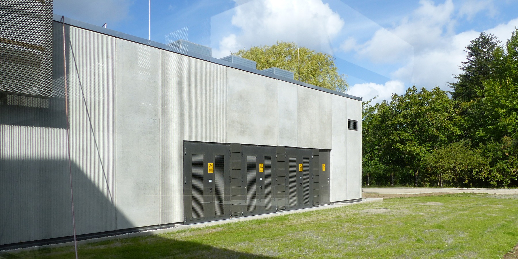 Blick auf die rückwertige Ostseite des Rechnergebäudes © 2020 SBL Greifswald