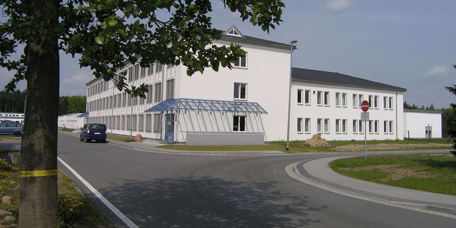 Ansicht Neubau Funktions- und Stabsgebäude © 2005 Betrieb für Bau und Liegenschaften Mecklenburg-Vorpommern