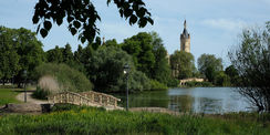 Blick über Brücke zum Schloss © 2023 SBL Schwerin
