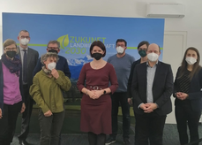 v.l.n.r.: DI Melanie HASLAUER, HR Dr. Bernhard BÜSSER, Ingrid SCHMARANZER, Heinrich WAHLMÜLLER, Landesrätin Michaela LANGER-WENINGER, Mag. Christoph HASLAUER, Mag. Elisabeth LANZER, Dipl. Ing. Hermann WAHLMÜLLER, Stefanie PAYRLEITNER, BEd.