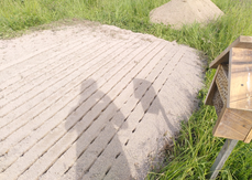 Errichtung von drei Nisthilfen für Wildbienen.png