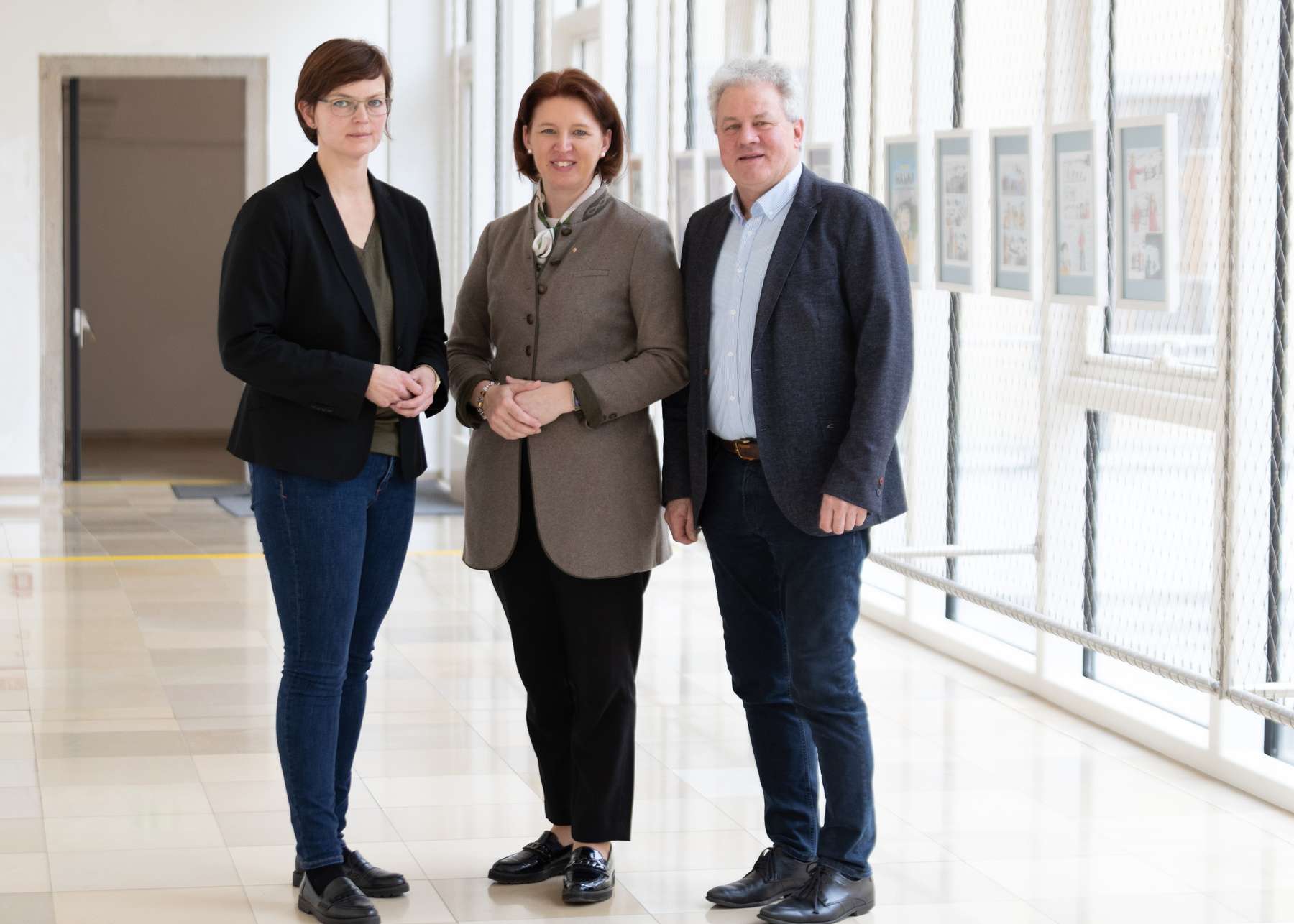 Land OÖ PK Bienenwanderbörse .jpg