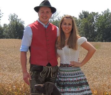 Gregor Lehner und Lara Feucht vom Fürhapper Hof ins Ansfelden bei Linz.jpg