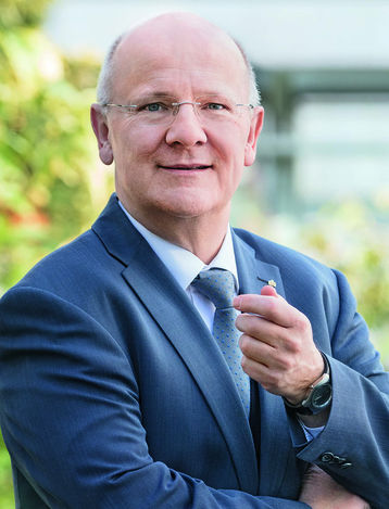 Die Sparkasse OÖ ist heuer auch Teil der großen "Blühstreifenaktion – mach mit 2019" und leistet somit einen Beitrag zur Biodiversität im urbanen Raum. .jpg Die Sparkasse OÖ ist heuer auch Teil der großen "Blühstreifenaktion – mach mit 2019" und leistet somit einen Beitrag zur Biodiversität im urbanen Raum. .jpg
