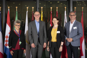 Im Rahmen der Pressereise Lebensmittelsicherheit.Imkerei.Landwirtschaft wurde auch die Europäische Behörde für Lebensmittelsicherheit (EFSA) in Parma besucht. .jpg Im Rahmen der Pressereise Lebensmittelsicherheit.Imkerei.Landwirtschaft wurde auch die Europäische Behörde für Lebensmittelsicherheit (EFSA) in Parma besucht. .jpg