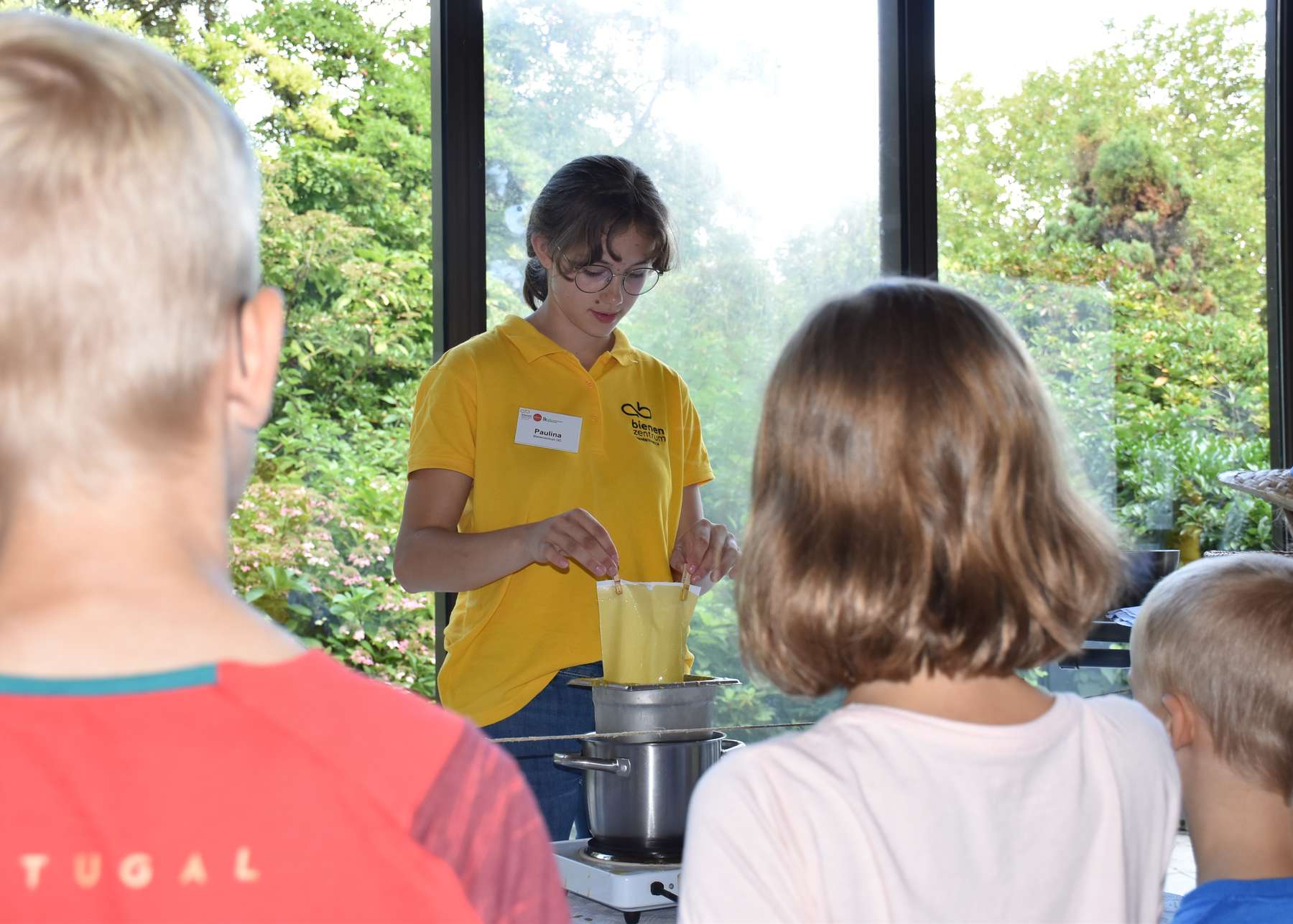 Bienenwachskompresse.jpg Bienenwachskompresse.jpg