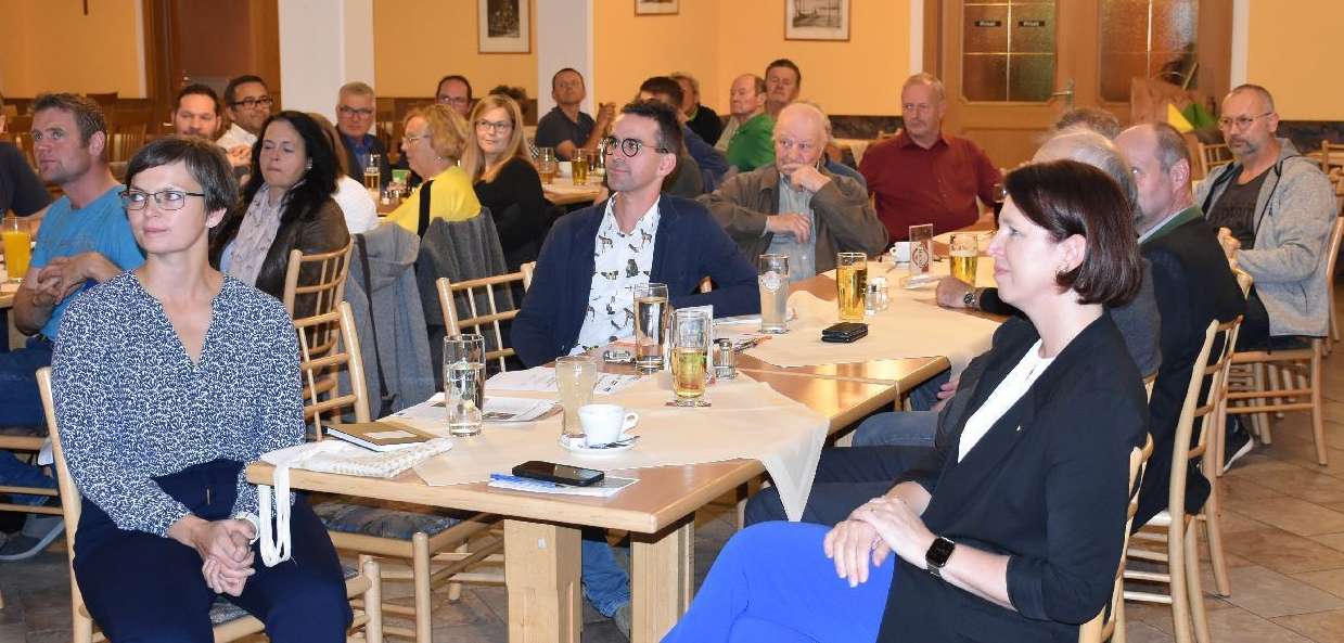 Teilnehmerinnen und Teilnehmer .jpg Teilnehmerinnen und Teilnehmer .jpg