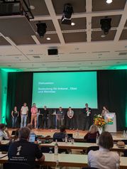 Alle Vortragende des ersten Tages bei der gemeinsamen Schlussdiskussion!.jpg Alle Vortragende des ersten Tages bei der gemeinsamen Schlussdiskussion!.jpg
