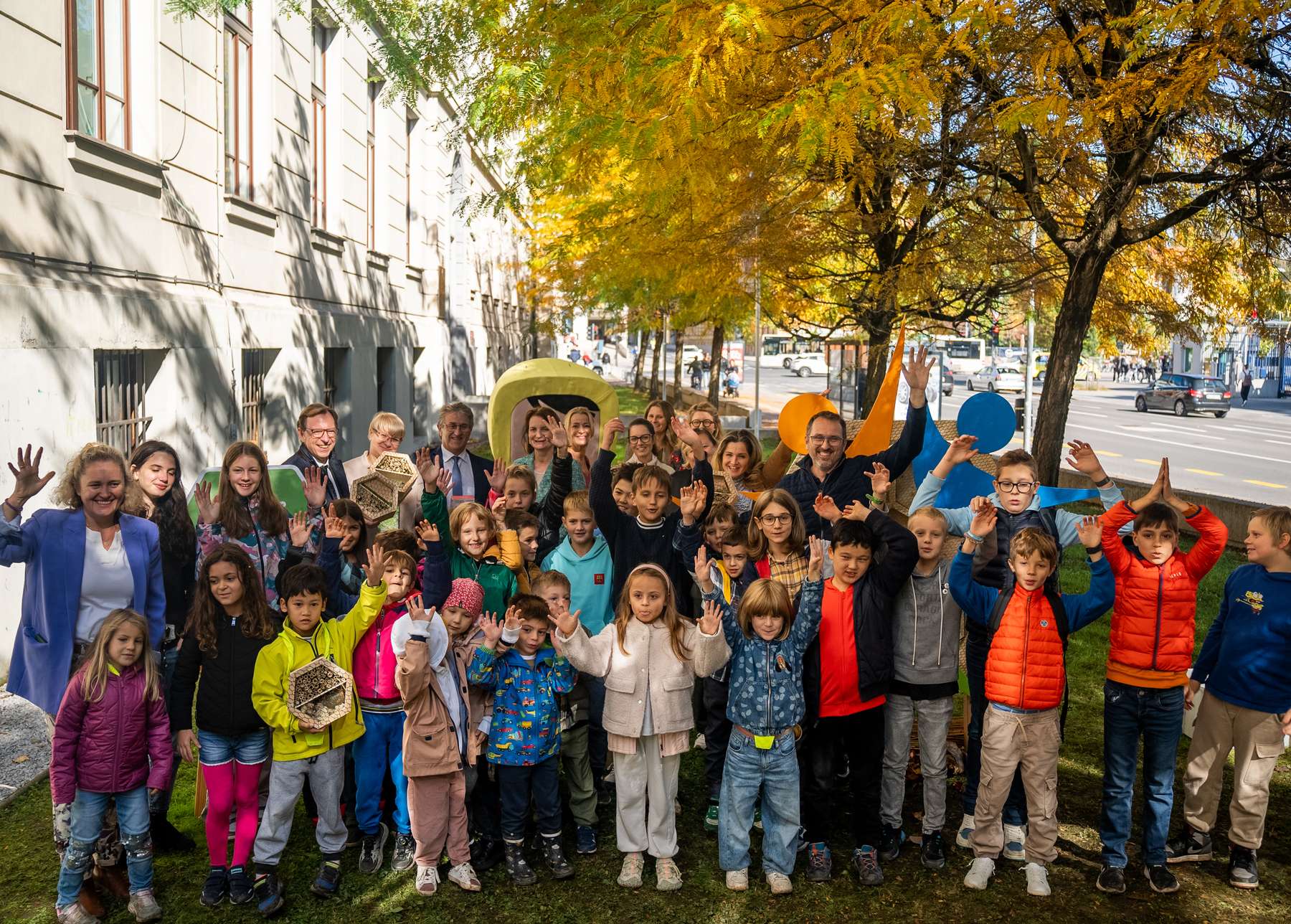 Bee Wild x Europaeische Schulen - Erfolgreicher Start der BeeWild Artenschutz-Initiative an der Europäischen Schule in Ljubljana .jpg