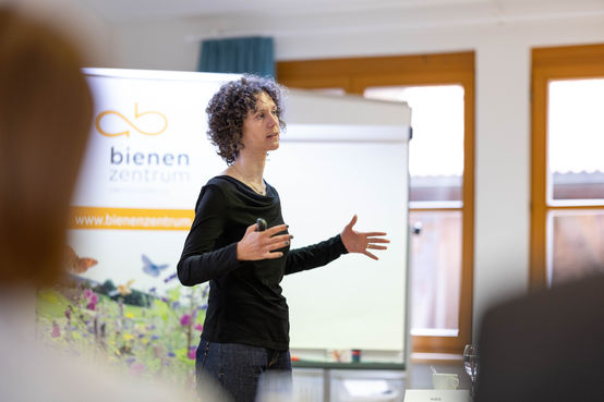 2025 03 13 Dialogforum Vespa Velutina.jpg 2025 03 13 Dialogforum Vespa Velutina.jpg