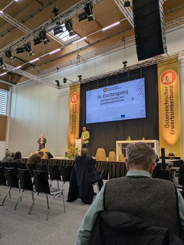 Eröffnung der Imkermesse durch Präsident Wolfgang Pointecker und Ehrengast und Nationalratsabgeordneten Klaus Lindinger..jpg