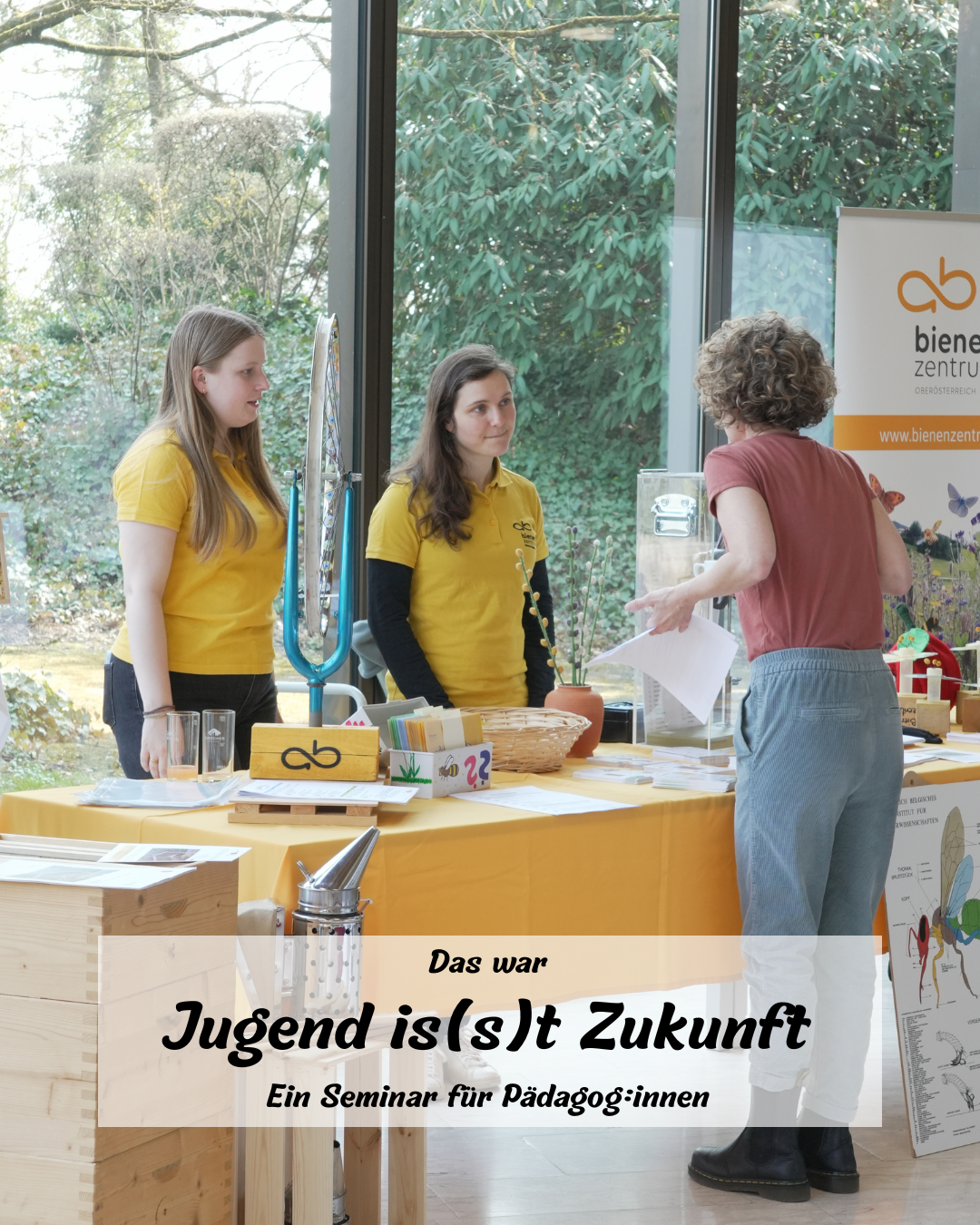 Das Bienenzentrum OÖ war mit vielen Infomaterialien dabei..png