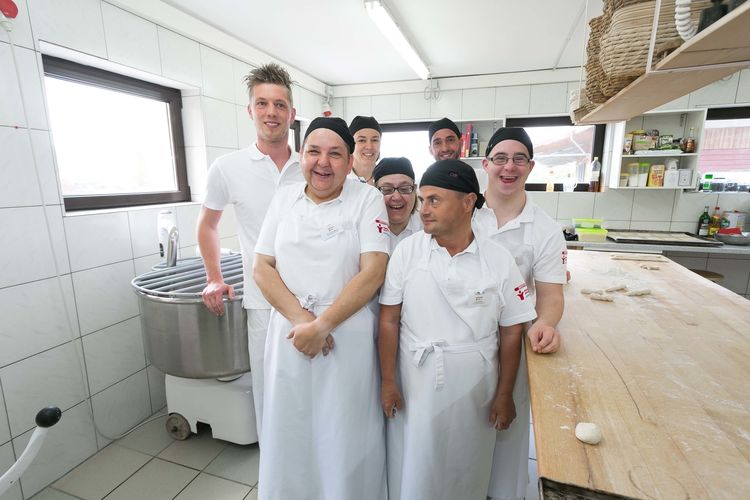 Offizielle Eröffnung des 3er-Hofs am 7. Mai 2015.jpg © Strasser Robert Offizielle Eröffnung des 3er-Hofs am 7. Mai 2015.jpg © Strasser Robert