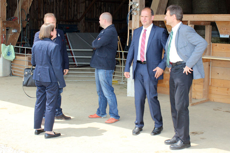 Biohof Linden ist nun auch Lebenshilfe Werkstätte.jpg © Möbius Biohof Linden ist nun auch Lebenshilfe Werkstätte.jpg © Möbius