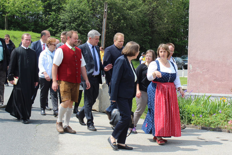 Biohof Linden ist nun auch Lebenshilfe Werkstätte.jpg © Möbius Biohof Linden ist nun auch Lebenshilfe Werkstätte.jpg © Möbius