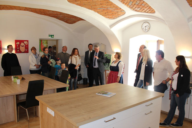 Biohof Linden ist nun auch Lebenshilfe Werkstätte.jpg © Möbius Biohof Linden ist nun auch Lebenshilfe Werkstätte.jpg © Möbius