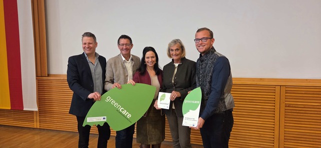 [176284373585610.jpg]