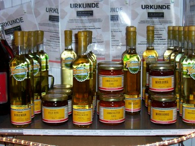 Hochland Produkte in der Brauerei Hofstetten.jpg Hochland Produkte in der Brauerei Hofstetten.jpg