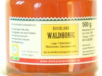 Die würzige Süße des Honigtaues von den Fichten der Ranna-Schlucht kennzeichnet unseren BIO-Waldhonig. Die würzige Süße des Honigtaues von den Fichten der Ranna-Schlucht kennzeichnet unseren BIO-Waldhonig.