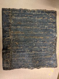 Unterseite eines gebrauchten Wachstuches Unterseite eines gebrauchten Wachstuches