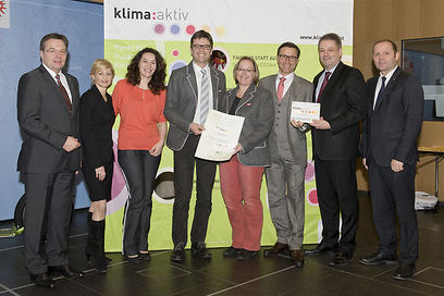 © Birgit Pichler/LH Platter, WK–Direktorin Geiger–Anker, LHStv. Felipe, Michael Brandl, Katleen Johne, Josef Margreiter Tirol Werbung GmbH, HBM Andrä Rupprechter, LH Stv. Josef Geisler © Birgit Pichler/LH Platter, WK–Direktorin Geiger–Anker, LHStv. Felipe, Michael Brandl, Katleen Johne, Josef Margreiter Tirol Werbung GmbH, HBM Andrä Rupprechter, LH Stv. Josef Geisler