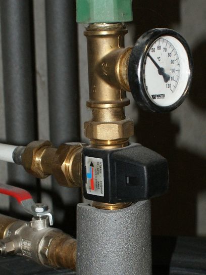 ja © www.strom-check.at