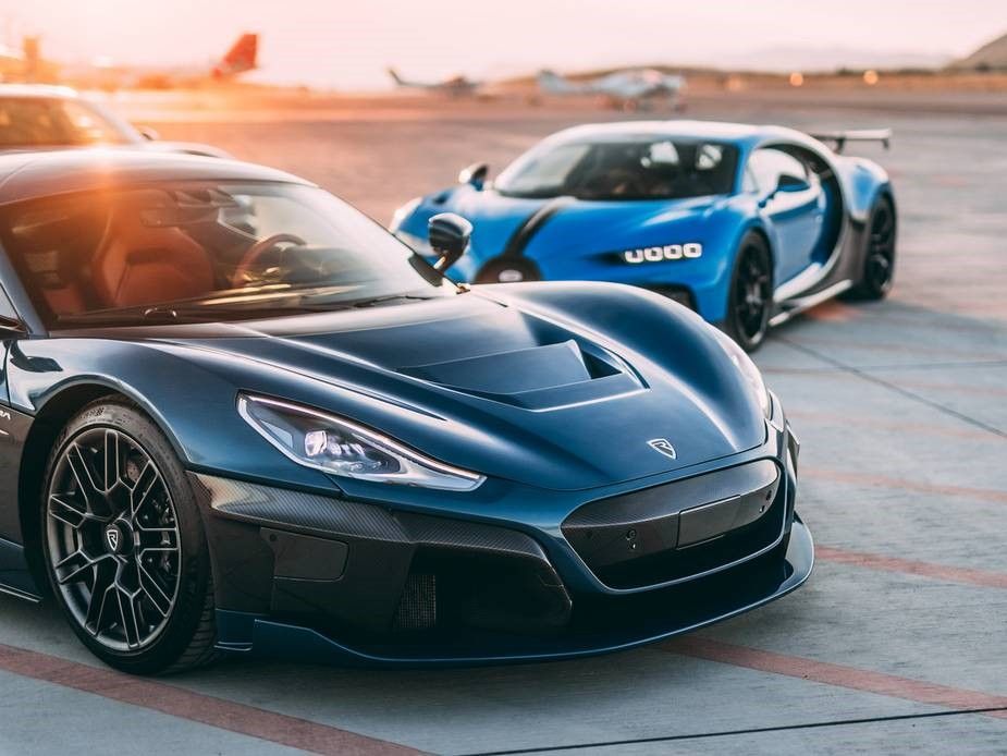 csm 04 Rimac Nevera  Bugatti Chiron.jpg.jpg