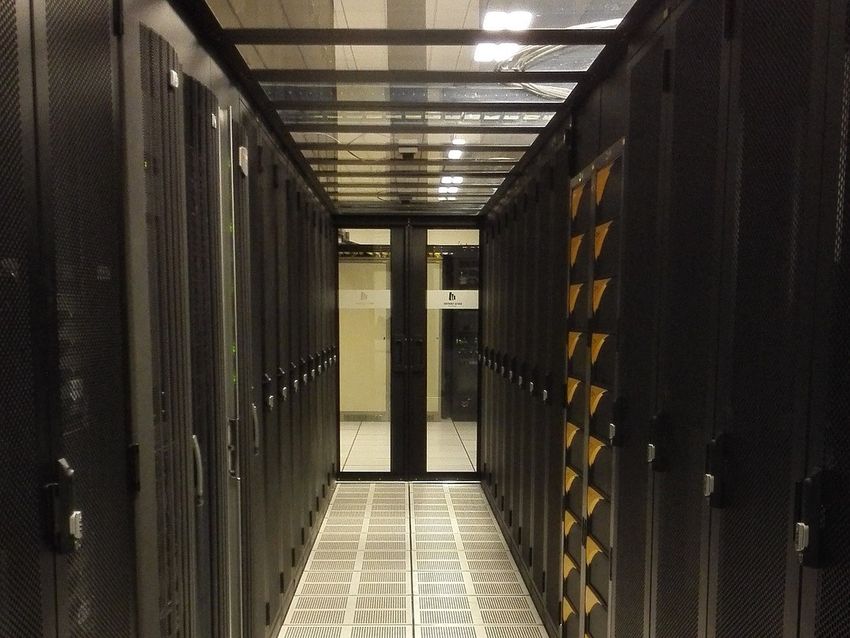 Serverraumrechenzentrum.jpg.jpg