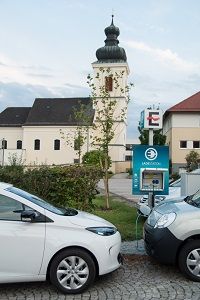 © Rainer/ Die E–Fahrzeuge werden in der Gemeinde geladen