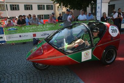 © oekonews- Rudi Hämmerle/ Team Twike Maroc Silvia Brutschin und Khalik Boukri