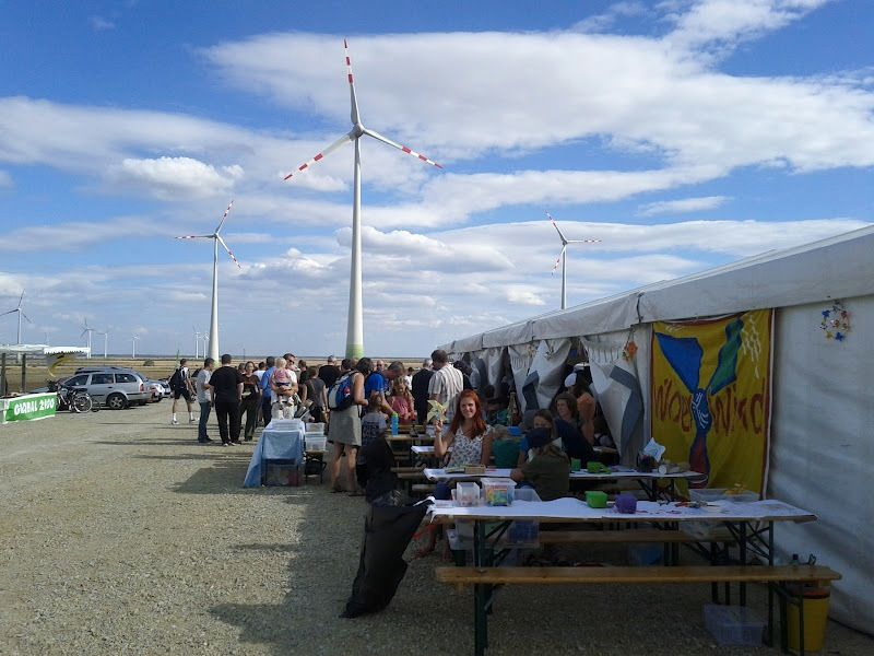 ja © Lukas Pawek / Das Wilder Wind Team der IG Windkraft bringt den Jüngsten bei den Windfesten die Windkraft näher