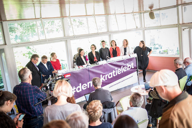 © Christopher Glanzl / Großes Podium bei der Pressekonferenz