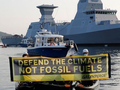 © Jörg Modrow / Greenpeace / Demo in Kiel