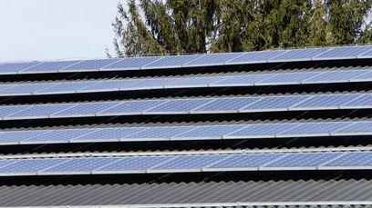 © OEKONEWS- Solarstromanlage am Dach