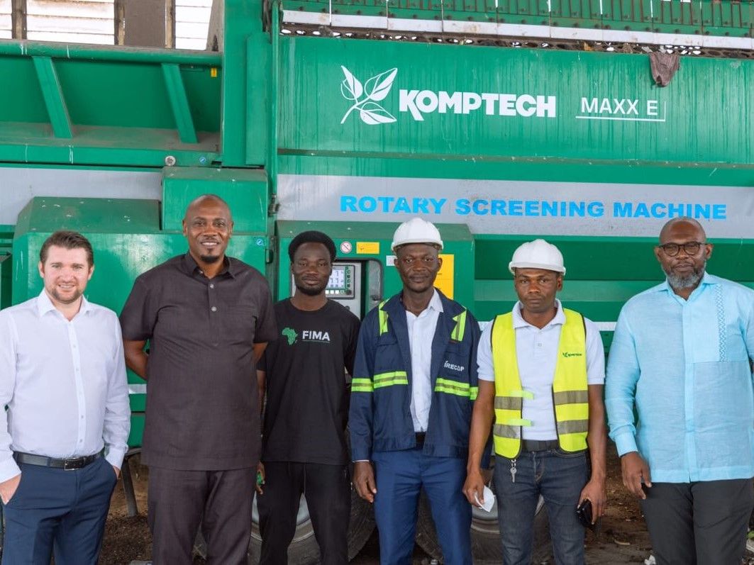 © FIMA/ Geschäftsführung FIMA Industries und FIMA AFRICA mit Service Team