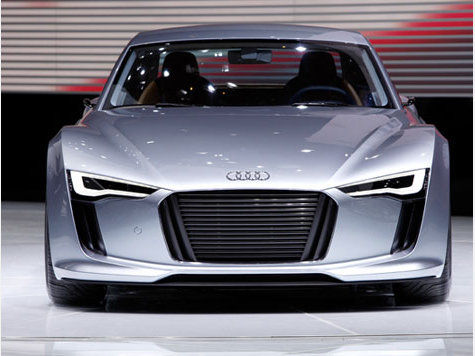 © Audi– e–tron