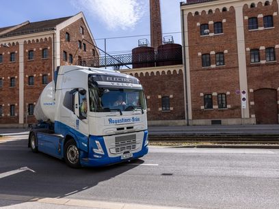 © Volvo Trucks / Einer der Volvo E-Trucks im Einsatz