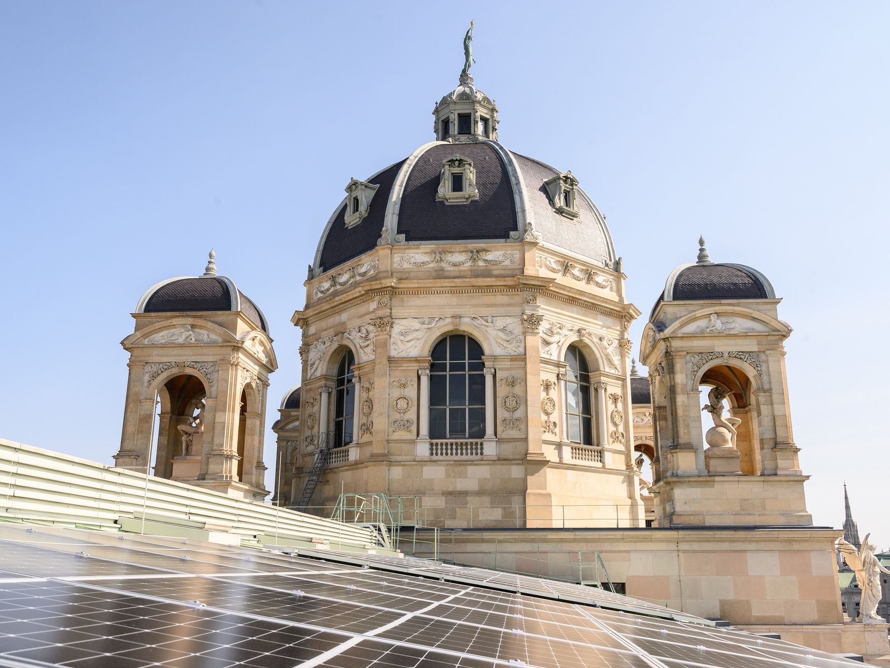 © NHM Wien/C. Rittmansperger / Die neue Pv-Anlage am Naturhistorischen Museum Wien