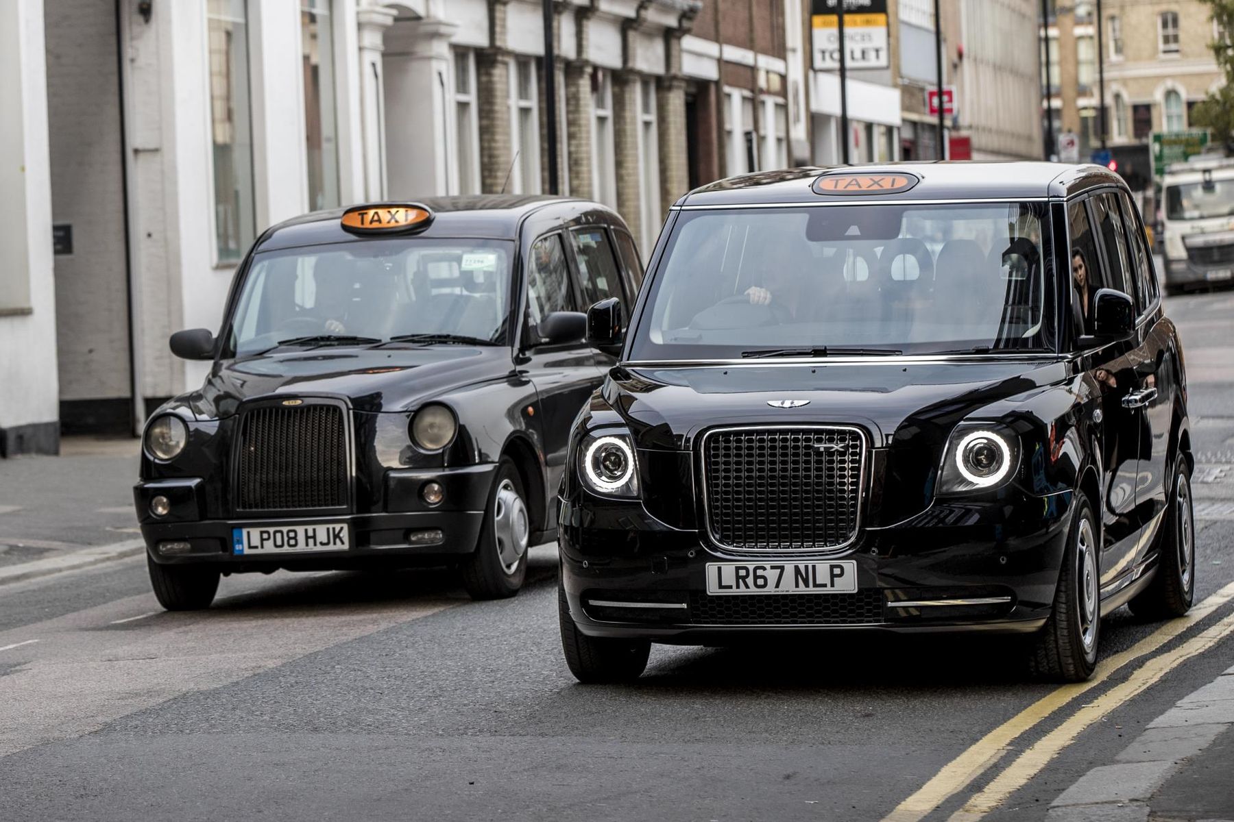 © LEVC / E-Taxis in London