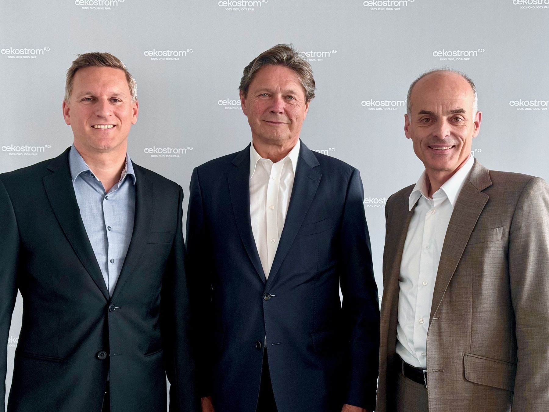 © oekostrom AG/ Dr. Jan Häupler, Mitglied des Vorstands oekostrom AG; DI Wolfgang Anzengruber, Aufsichtsratsvorsitzender oekostrom AG, Dr. Ulrich Streibl, Vorstandssprecher oekostrom AG