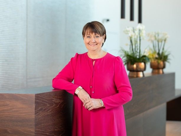 © Gernot Gleiss / Herta Stockbauer, Vorstandsvorsitzende der BKS Bank, freut sich über das Vertrauen der Aktionäre